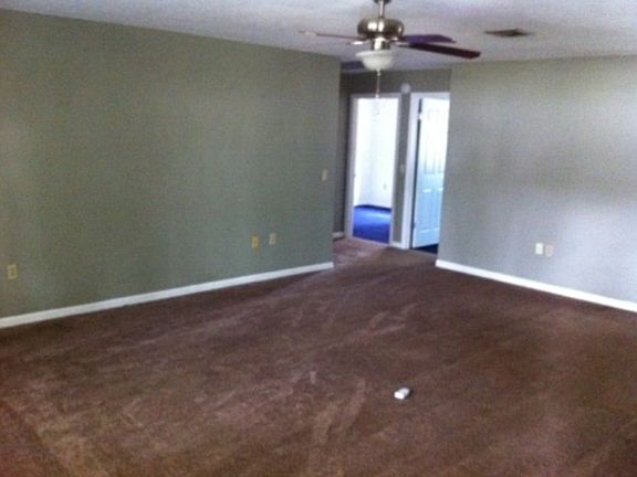 2nd image of 3908 Foxcroft Ct