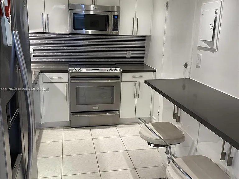 10185 Collins Ave #319 — Photo 10
