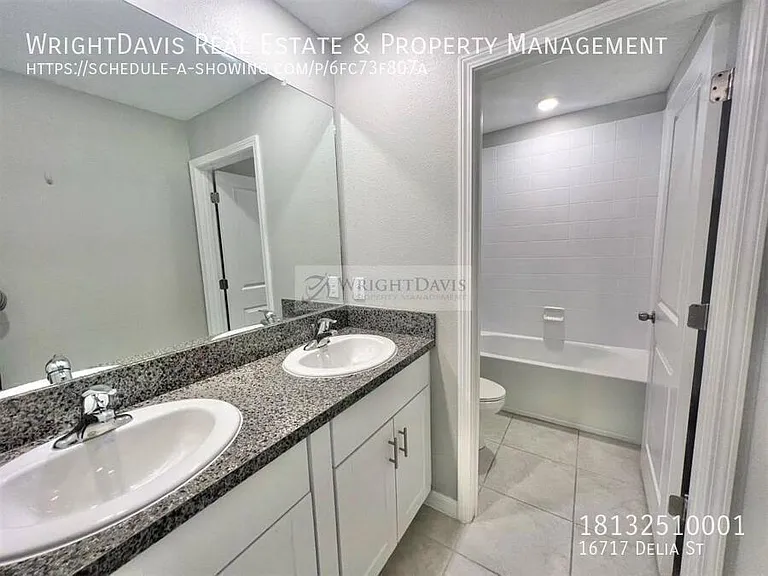 16717 Delia St — Photo 20