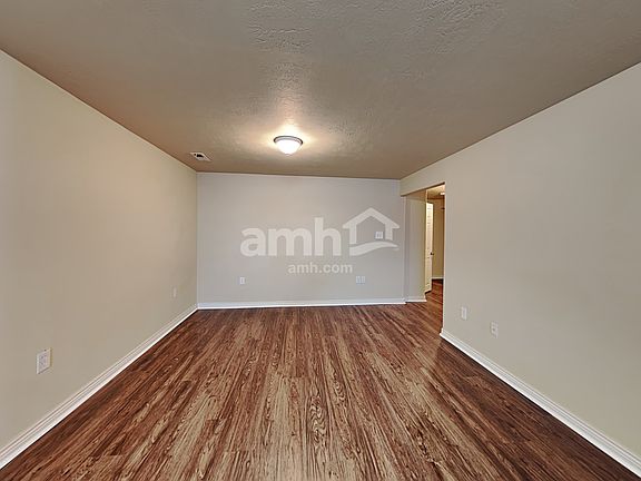 5th image of 1316 E Osprey Way
