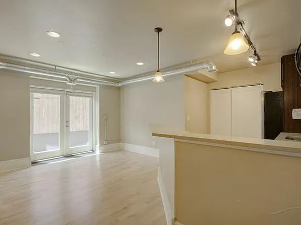 740 N Sherman St APT 109