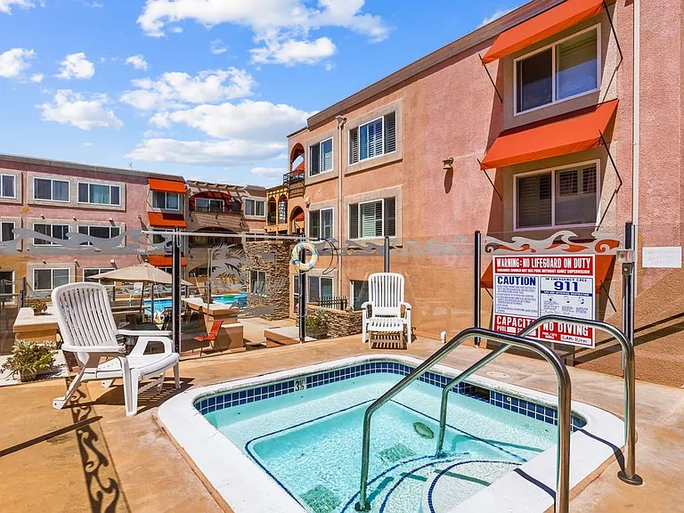 860 Turquoise St #3-ID1568497P — Photo 37