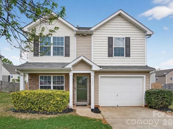 5227 Swearngan Rd, Charlotte, NC 28216