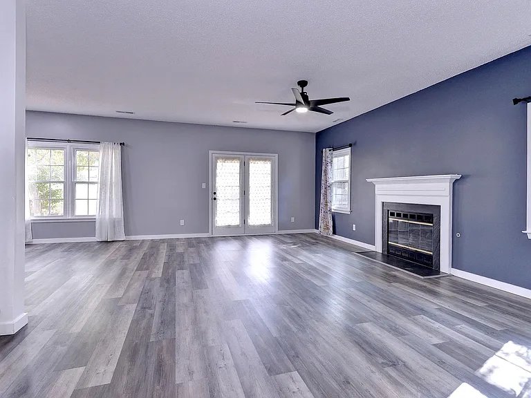1596 Willow Cv — Photo 12