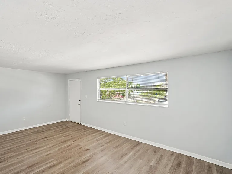 Heritage Palms Apartments — Photo 8