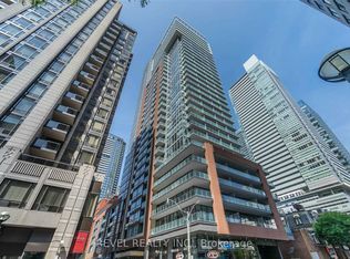 8 Mercer St S #512, Toronto, ON M5V0C4