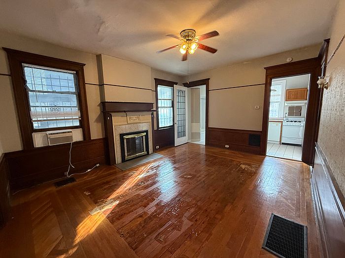 1st image of 636 Maryland Ave APT 1