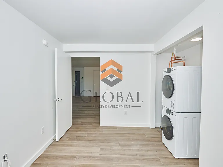 790 Allerton Ave #305 — Photo 9