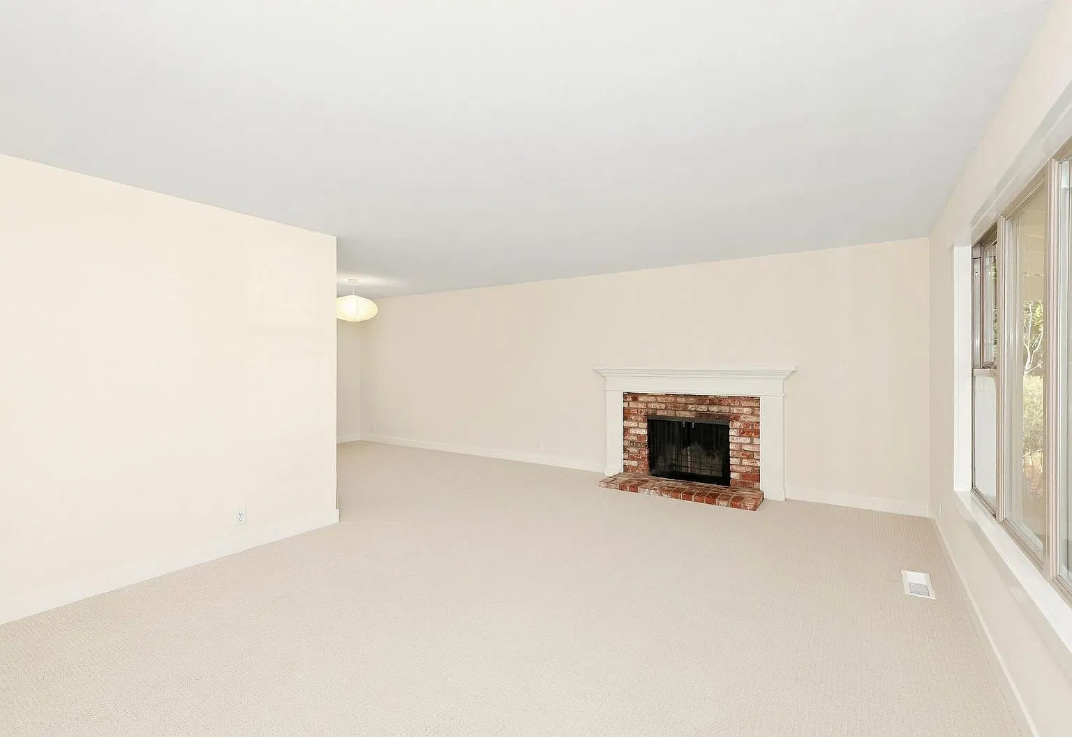 Beautiful 3 Bedroom Home in Walnut Creek! — Photo 3