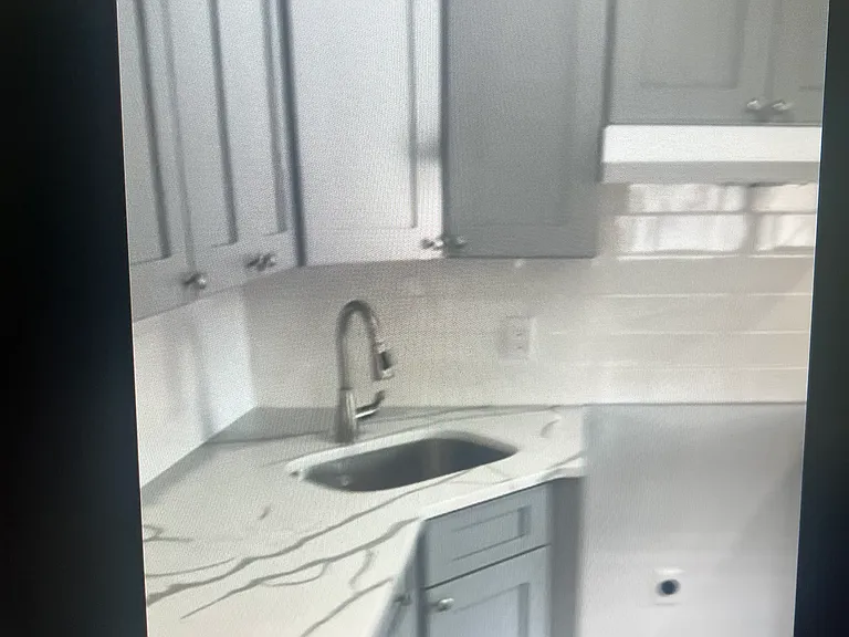 479 Pompton Ave #2F — Photo 2
