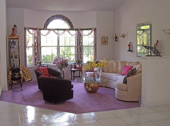 SUNKEN LIVING ROOM