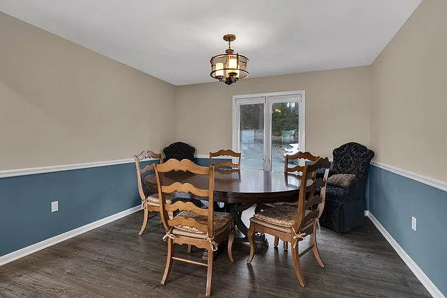 180 Hartshorne Rd — Photo 11
