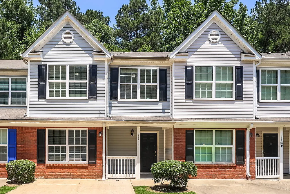 4 bed, 3.0 bath, 1768 sqft, $2,630 — Photo 1