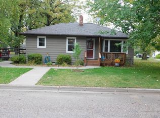 405 2nd Ave SW, Clearbrook, MN 56634