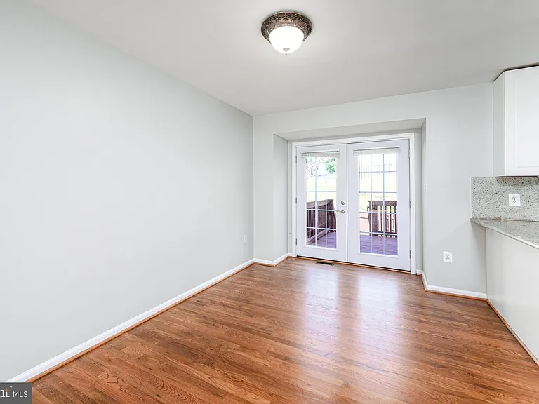 105 Brenwick Ct — Photo 7
