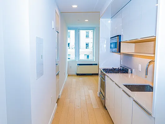 Rented by Metro Loft Management | media 2