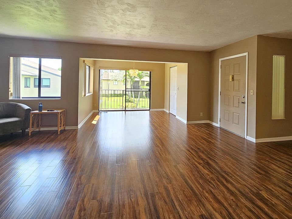 1st image of 526 Shady Pine Way #B2