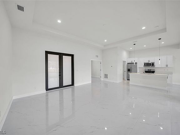 5th image of 8043 Walbert St