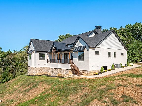 2nd image of 1869 Sierra Ln Lot 13
