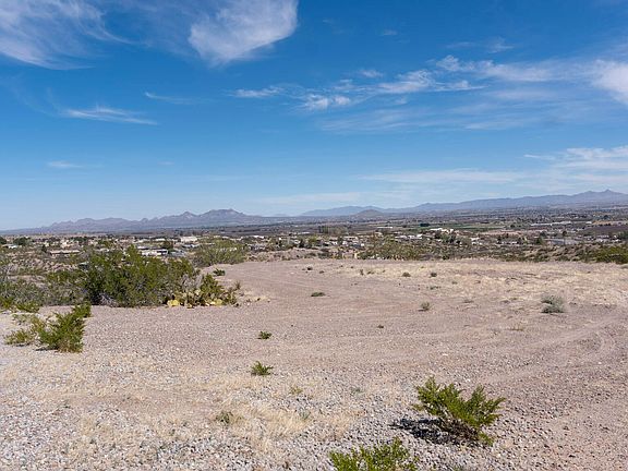 2nd image of 6021 Dry Canyon Rd