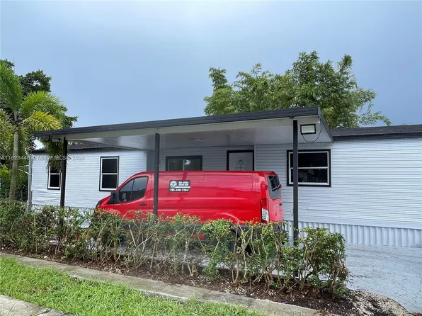 19800 SW 180th Ave Lot 396, Miami, FL 33187