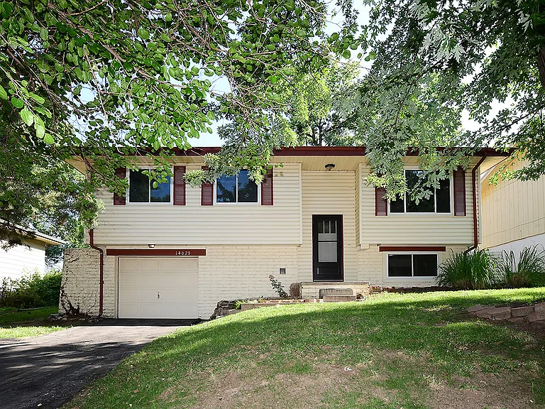 14028 Madison Cir — Photo 2