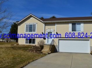 578 Summit Ave, Monticello, WI 53570