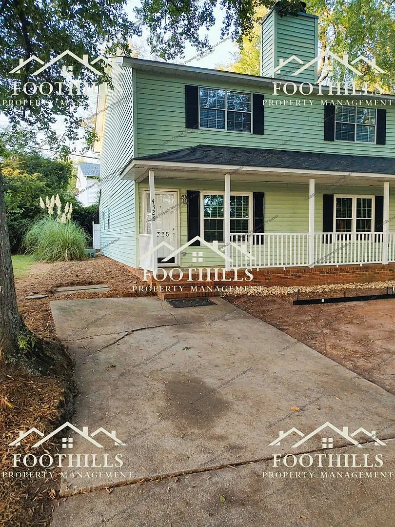 2 bed, 1.5 bath, 1050 sqft, $1,195 — Photo 2