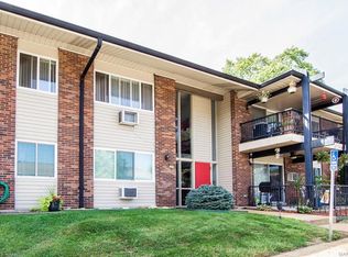 10018 S Bunker Hill Dr #F, Saint Louis, MO