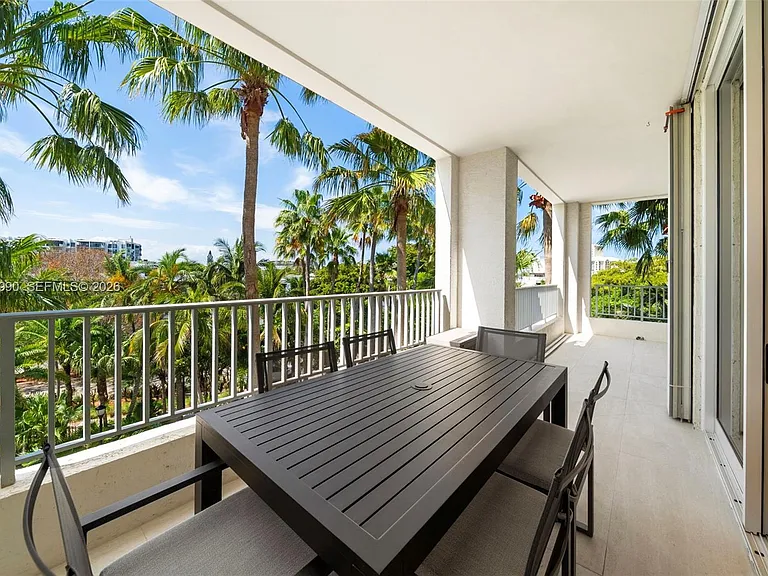 701 Crandon Blvd #401 — Photo 32
