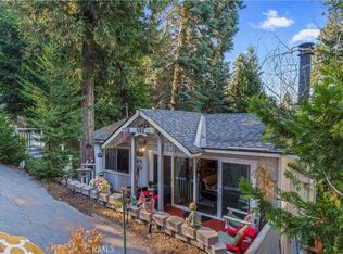 682 Buckingham Sq, Skyforest, CA 92385