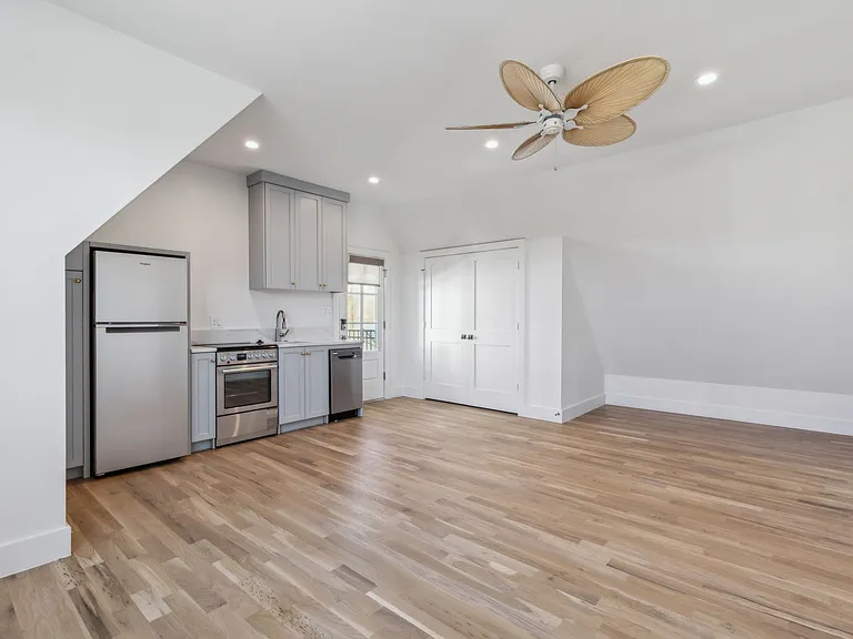 5800 Goodwin Ave — Photo 58