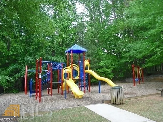 225 Lockmeade Way — Photo 38