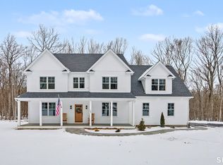 27 Greenwich Place, Colchester, CT 06415