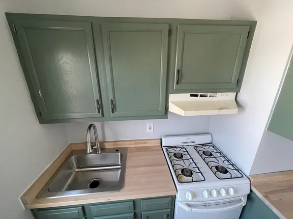 151 Warren Ave APT 3, East Providence, RI 02914