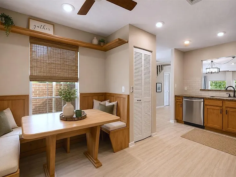 641 Maple Oak Cir #101 — Photo 8