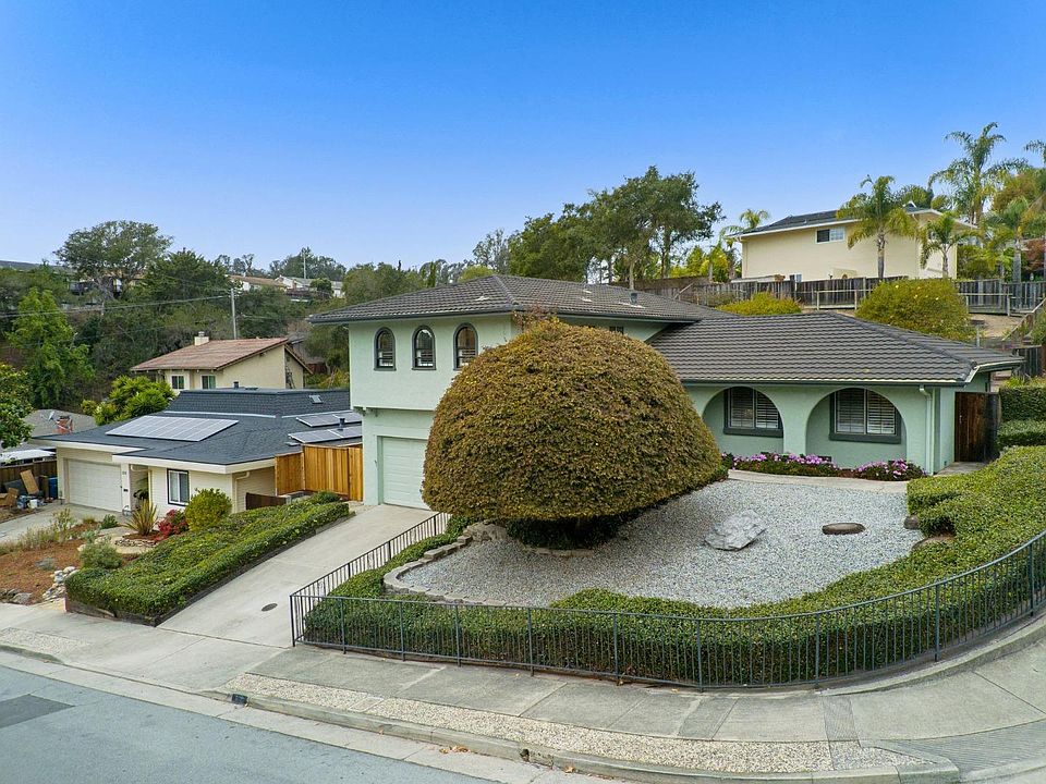 1st image of 149 Kenny Ave