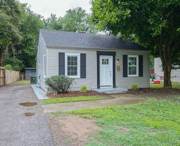 1st image of 2414 Clarendon Ave
