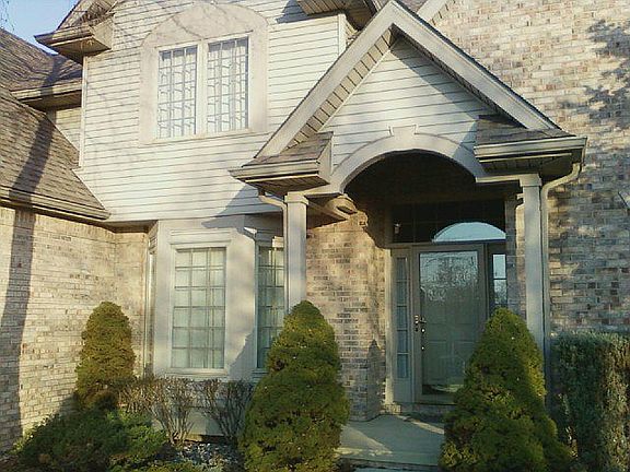 3rd image of 740 Saint James Park Ave