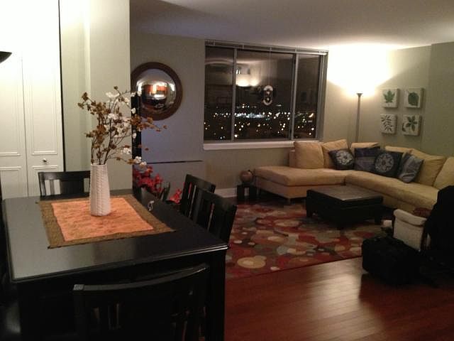 1st image of 600 E 8th 11 H St