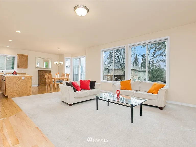13607 NE 202nd St — Photo 4