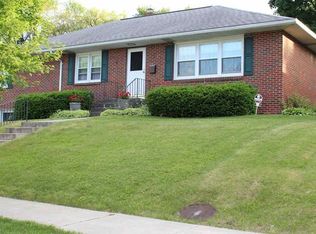 28 Marinello Ter, Albany, NY 12209