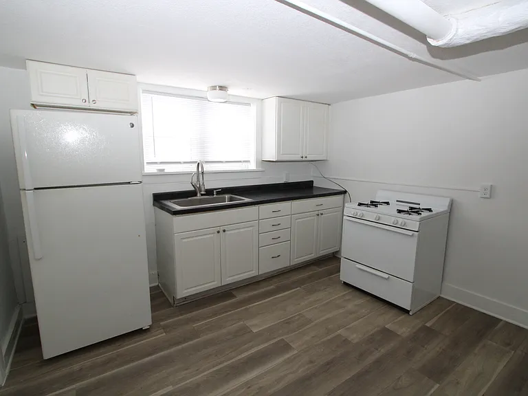 2901 High St #5 — Photo 6