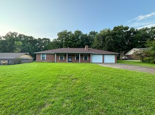 622 Hospital Rd, Starkville, MS 39759