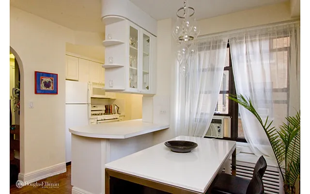 Rented by Douglas Elliman | media 2