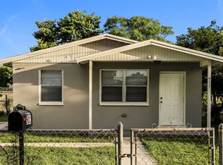 933 Camellia Rd, West Palm Beach, FL 33405