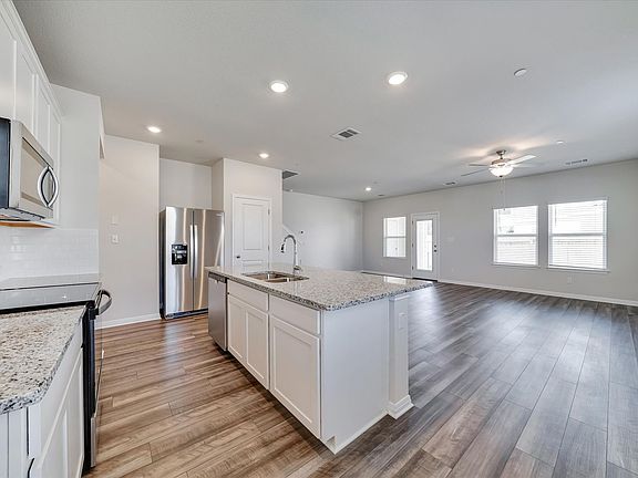 5th image of 1850 Settlers Glen Dr #1903