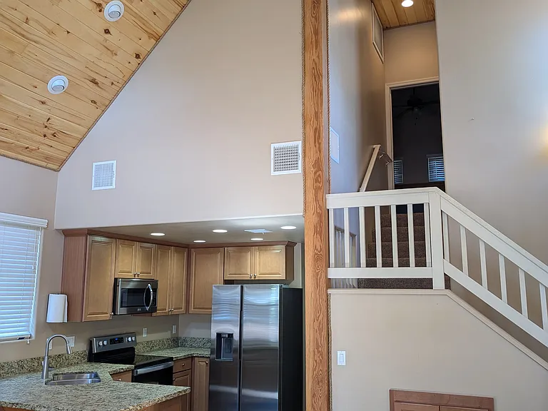 1304 N Easy St — Photo 7