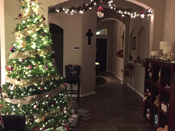 5th image of 1110 Santa Catalina St