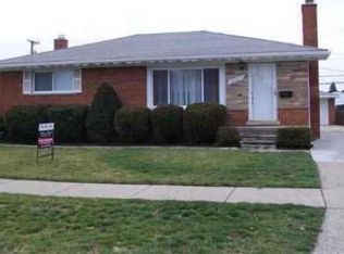 8287 Linda St, Warren, MI 48093